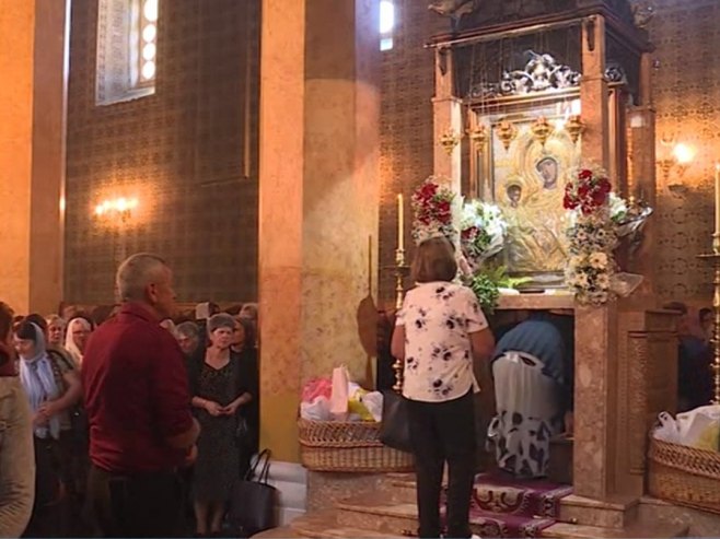 Чудотворна икона Богородице чува Чајниче (ВИДЕО)