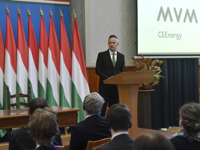 Сијарто: Напади на "Дружбу", напади на суверенитет Мађарске