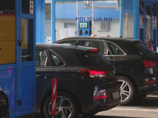 Појачан саобраћај на излазу према Хрватској