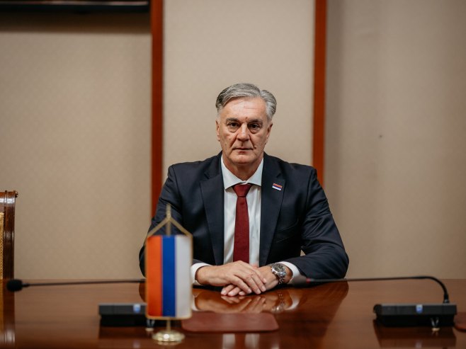 Каран: Нашој дјеци страдалој у протеклом рату обезбиједити достојно мјесто у историји српског страдања