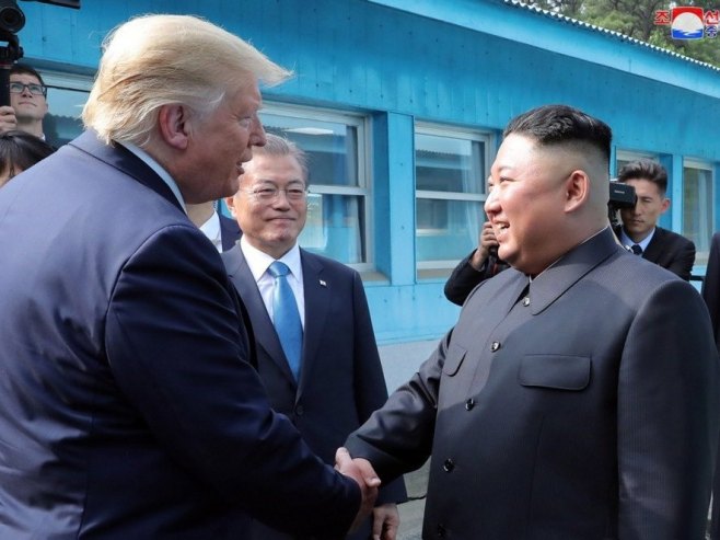 Трамп се неће састати са Ким Џонг Уном током азијске турнеје