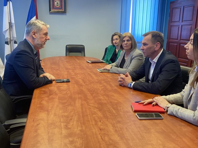 Шеранић у посјети Угљевику