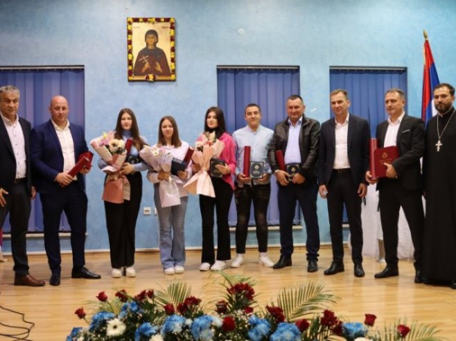 Свечана сједница поводом крсне славе, Угљевик - Фото: Уступљена фотографија