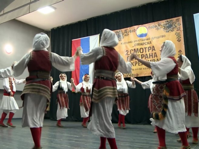 Омарска: Одржана смотра ветерана "Шири коло, козарачка лоло" (ВИДЕО)