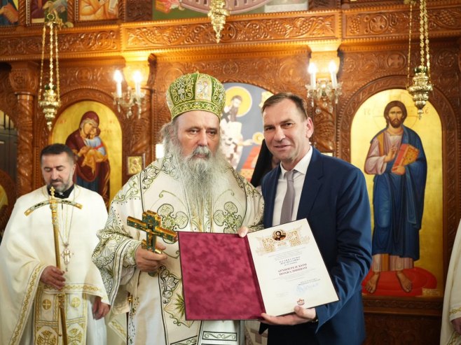 Митрополит Фотије благлословио Угљевик: Град вјере, људи и будућности