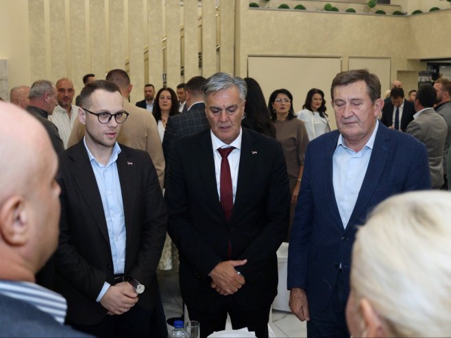 Kаран у Бијељини присуствовао донаторској вечери за изградњу припрате Петропавловског храма