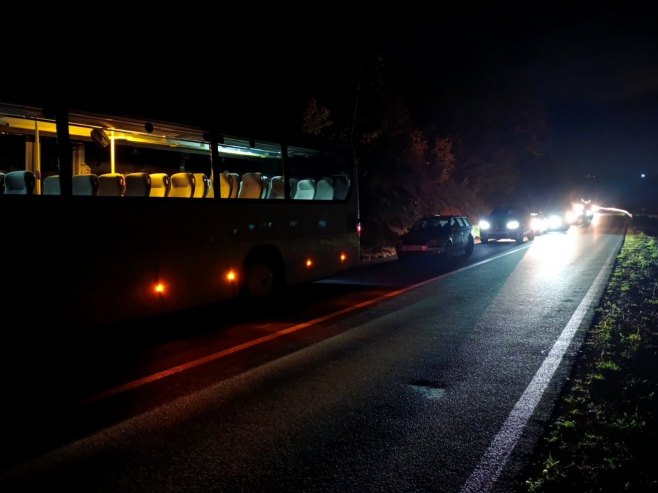 Saobraćajna gužva na relaciji Banjaluka - Prijedor (Foto: RTRS)