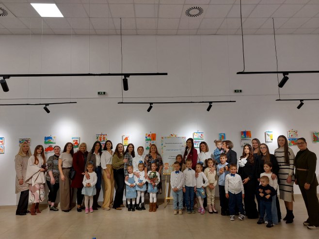 На дјечијој изложби прикупљено 1.600 КМ за шестогодишњег Игора Гужвића