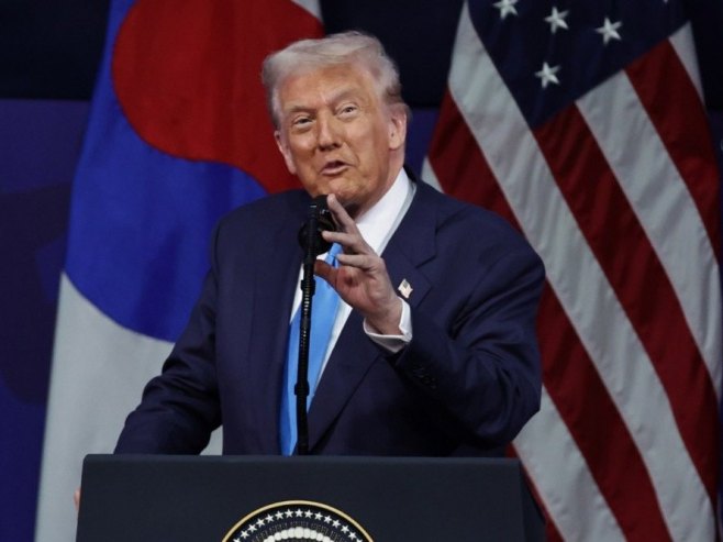 Трамп за сада не разматра слање "томахавка" Украјини