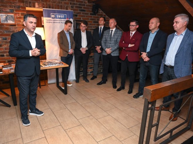 Удружење SWOT гради препознатљив издавачки опус у области економије (ФОТО)