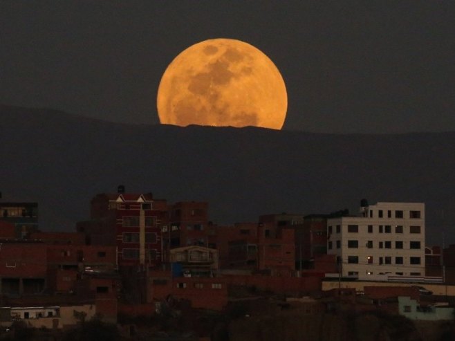 У сриједу се очекује највећи супермјесец у години