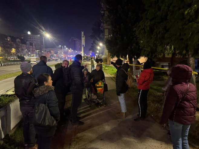 У пожару у Дому пензионера у Тузли страдало 10 особа, међу повријеђенима и припадници спасилачких екипа (ВИДЕО)