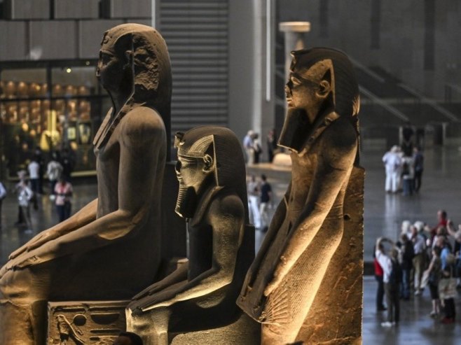 Отворен Велики египатски музеј: Први пут од открића изложена цијела Тутанкамонова гробница (ВИДЕО)