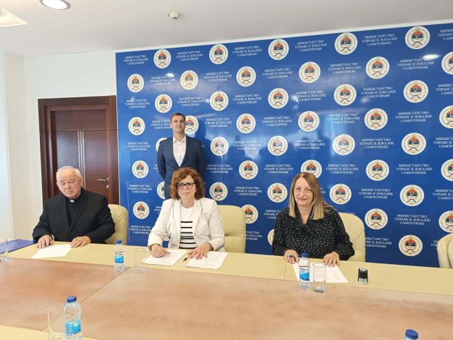 Потписивање уговора Потписивање уговора - Фото: РТРС