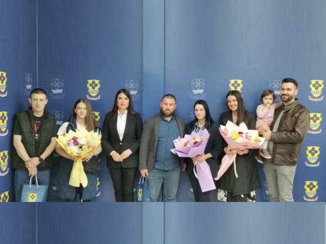 Добој: Добијањем трећег дјетета власништво над станом оствариле три породице