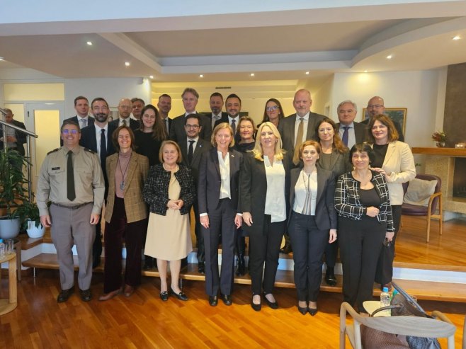 Цвијановић: Укинути страни интервенционизам и омогућити дјеловање на демократским принципима