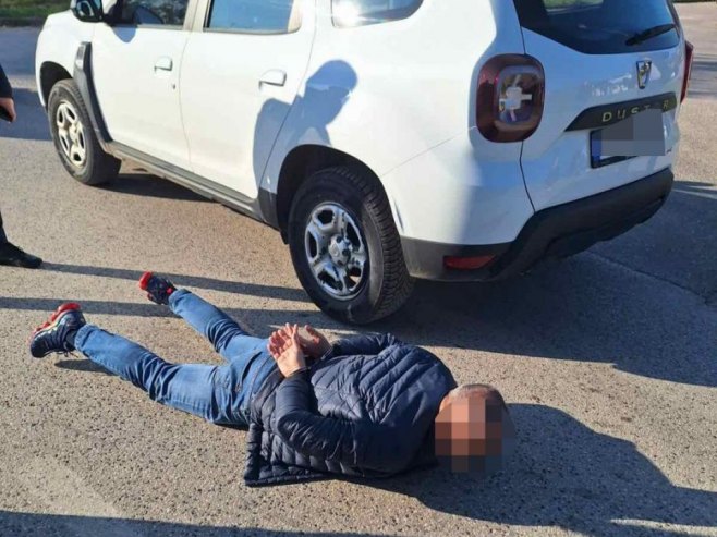 МУП Српске: Лице из Добоја лишено слободе због примања мита и трговине утицајем