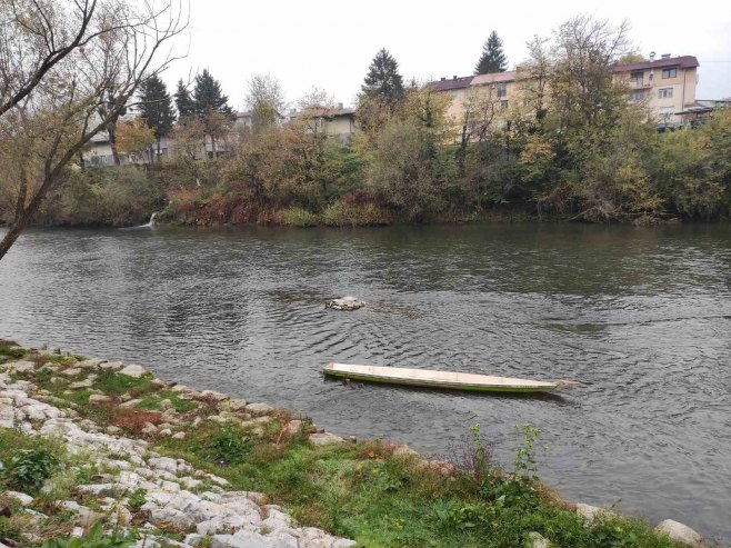 Врбасом поново запловио потопљени дајак