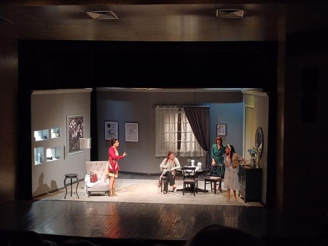 У оквиру "Златне виле" одиграна представа "Удовица живог човека" Звездара театра (ФОТО)