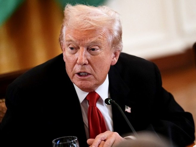 Трамп: Сваки Американац од царина добија по 2.000 долара