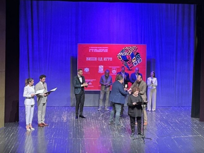 Додјелом награда завршен 18. међународни фестивал позоришта "Златна вила" (ВИДЕО)