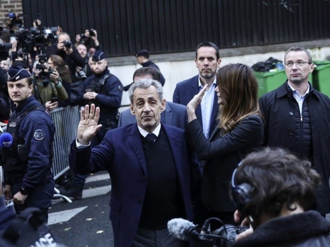 Апелациони суд у Паризу одобрио да Саркози буде пуштен на условну слободу