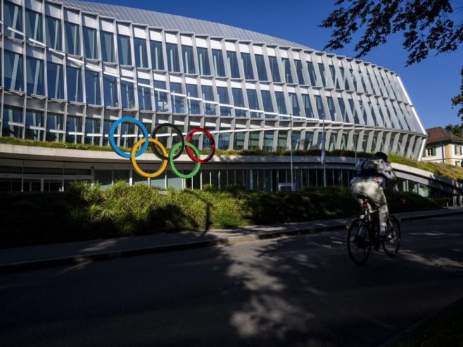 Лозана - сједиште МОК-а (Фото: EPA/MARTIAL TREZZINI) - 