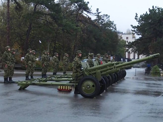 На Калемегдану изведена почасна артиљеријска паљба поводом Дана примирја (ФОТО)