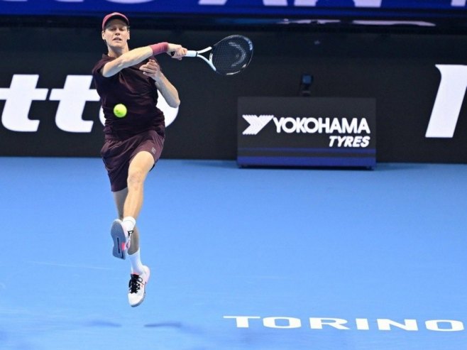 Синер побиједио Оже-Алијасима у првом колу завршног мастерса