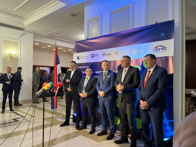 Конференција о одрживом развоју и инвестицијама у Бањалуци, присуствује Минић