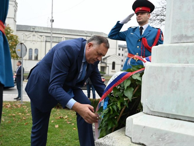 Милорад Додик положио вијенце (фото: banjaluka.net/aleksandarstupar) 