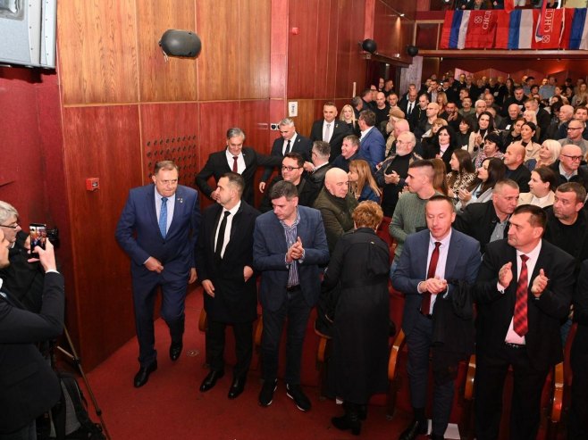 Milorad Dodik i Siniša Karan u Brčkom (foto: banjaluka.net/aleksandarstupar) 