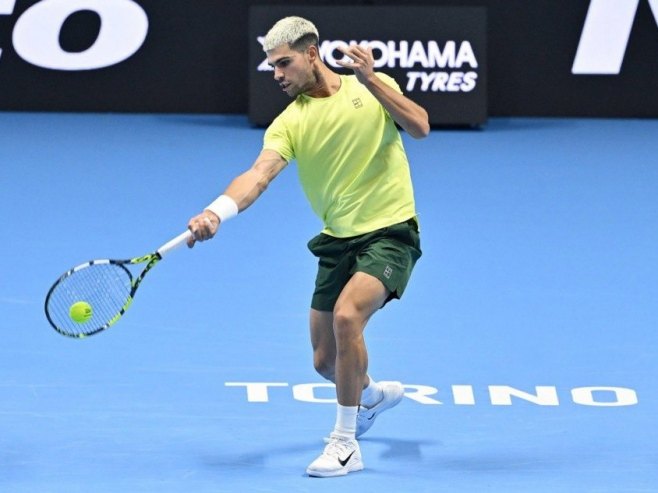 Карлос Алкараз (фото: EPA/ALESSANDRO DI MARCO) - 