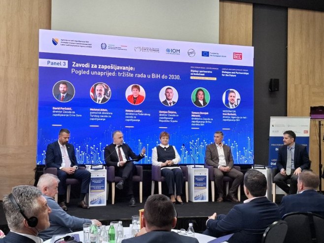Први форум рада и запошљавања окупио више од стотину учесника