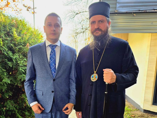 Александар Гогановић и епископ бихаћко-петровачки Сергије Александар Гогановић и епископ бихаћко-петровачки Сергије - Фото: СРНА