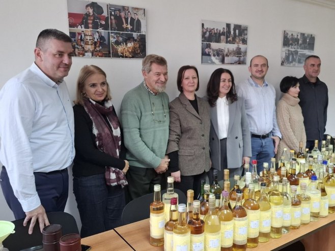 Оцјењивање квалитета ракија у Мркоњић Граду - пристигло 99 узорака