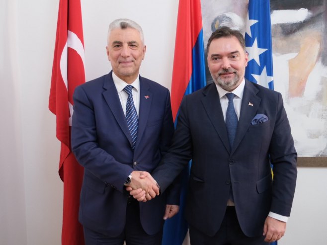 Кошарац и Болат о унапређењу спољнотрговинске размјене