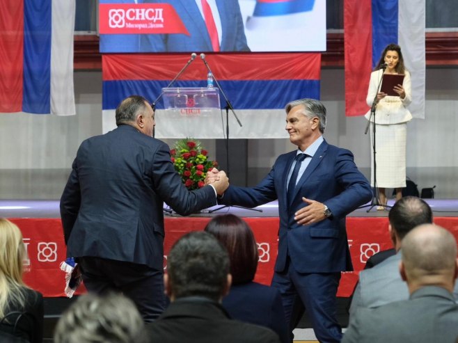 Додик: Избори су референдум против Шмита, а за Синишу Карана (ФОТО/ВИДЕО)