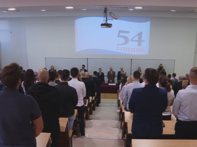 Машински факултет у Бањалуци свечаном академијом обиљежио 54 године рада