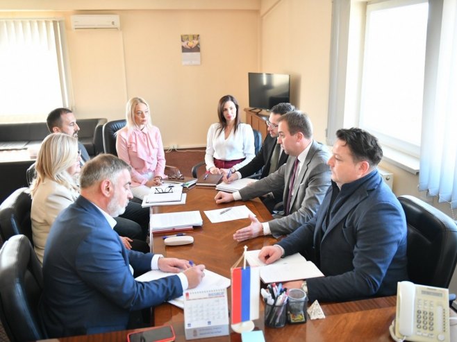 Селак посјетио Агенцију за управљање одузетом имовином Селак посјетио Агенцију за управљање одузетом имовином - Фото: Уступљена фотографија