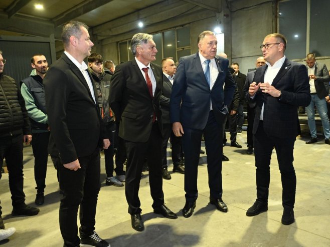 Нова радна мјеста у Сребреници, предузеће "Екобокс" отворило погон и у Поточарима (ФОТО)