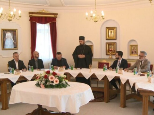 Манастиру Милошевац, годишња сједница Комисије за Манастир Хиландар Владе Републике Српске (Фото: kozarski.com) Манастиру Милошевац, годишња сједница Комисије за Манастир Хиландар Владе Републике Српске (Фото: kozarski.com) -