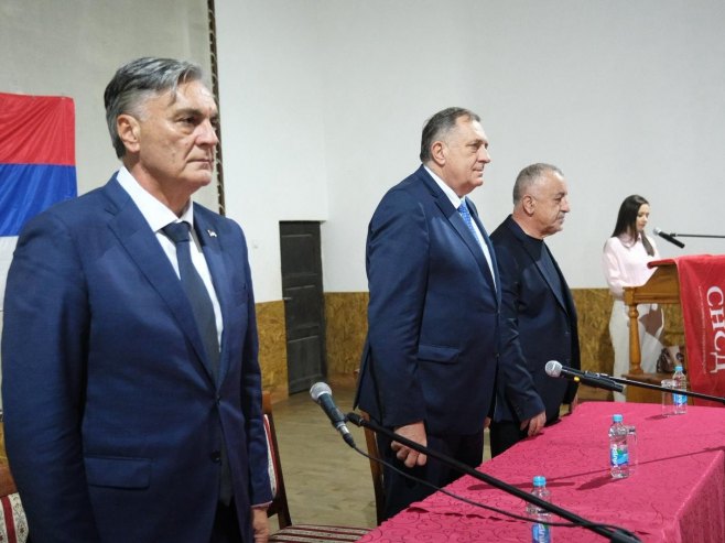 Каран и Додик (Фото: banjaluka.net/aleksandarstupar) Каран и Додик (Фото: banjaluka.net/aleksandarstupar) -