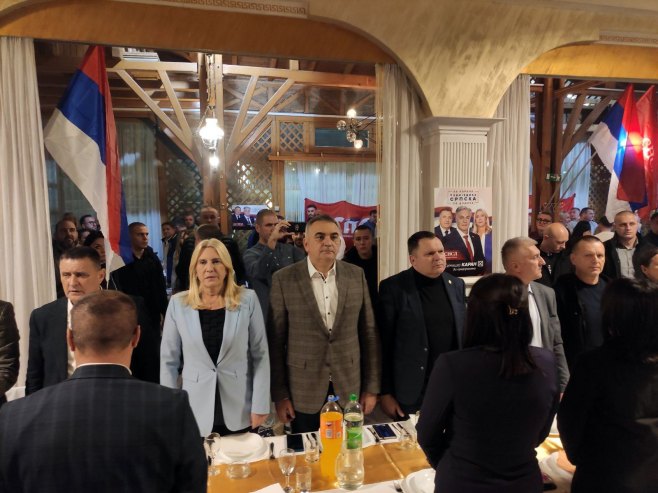 СНСД предизборна трибина у бањалучком насељу Лазарево СНСД предизборна трибина у бањалучком насељу Лазарево - Фото: СРНА