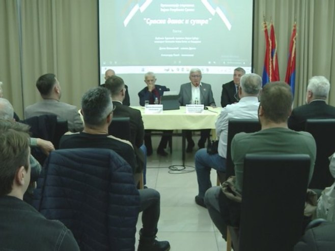 Српска изложена можда и највећим притисцима до сада; Потребно јединство