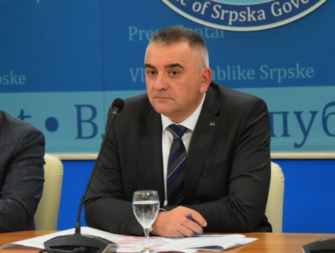 Минић: Најављене падавине, подсјећам одговорне да не изненади снијег у новембру