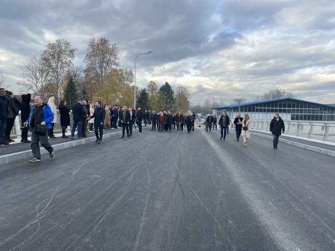 Званичници Српске обишли новоизграђени мост у Чесми; Влада преузима изградњу приступних саобраћајница