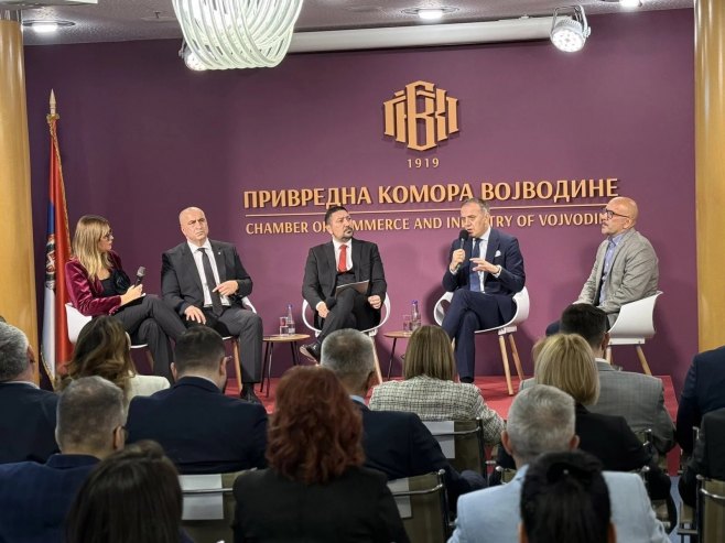 Представници привредних комора Српске и Србије потписали протокол о сарадњи