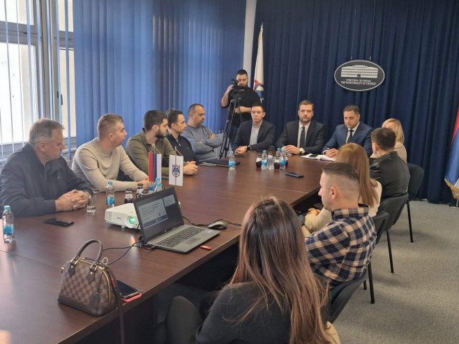 Представити потенцијале Српске и локалних заједница