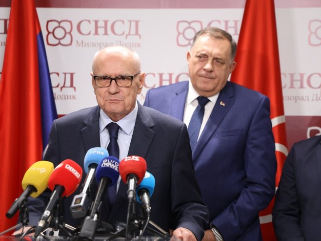 Трифуновић: Удружење пензионера подржава власт, јер власт подржава нас (ВИДЕО)